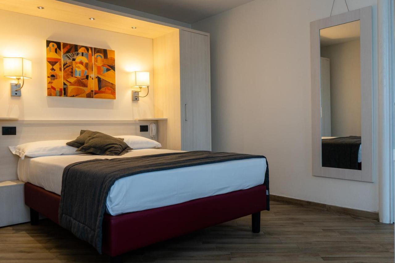 Astra Roma Apartments ภายนอก รูปภาพ